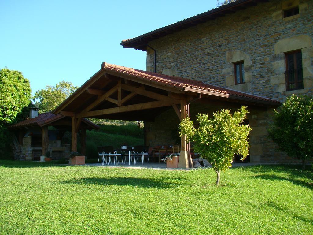 Hotel Urune Muxika Buitenkant foto